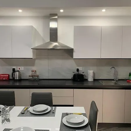 Spacious And Charming In Mgarr - 1 דירה