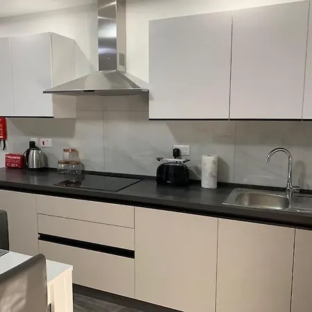 Spacious And Charming In Mgarr - 1 דירה