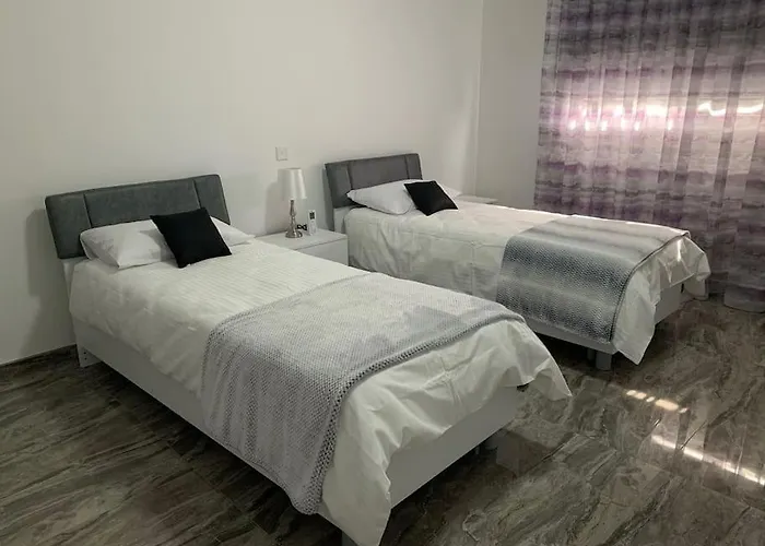 Spacious And Charming In Mgarr - 1 Apartment *